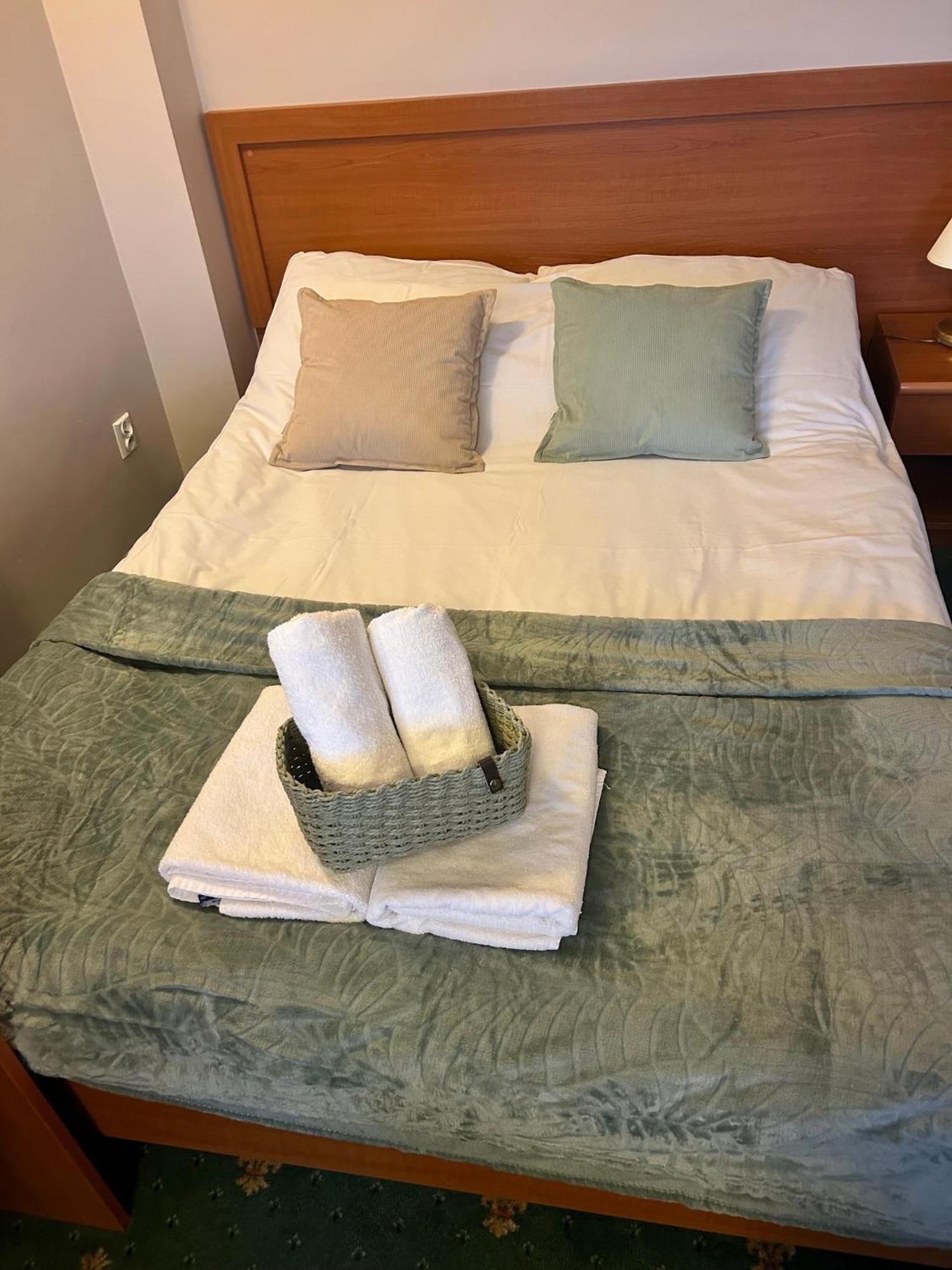 Apartamenty I Pokoje Chaton Mielno 미엘노 외부 사진
